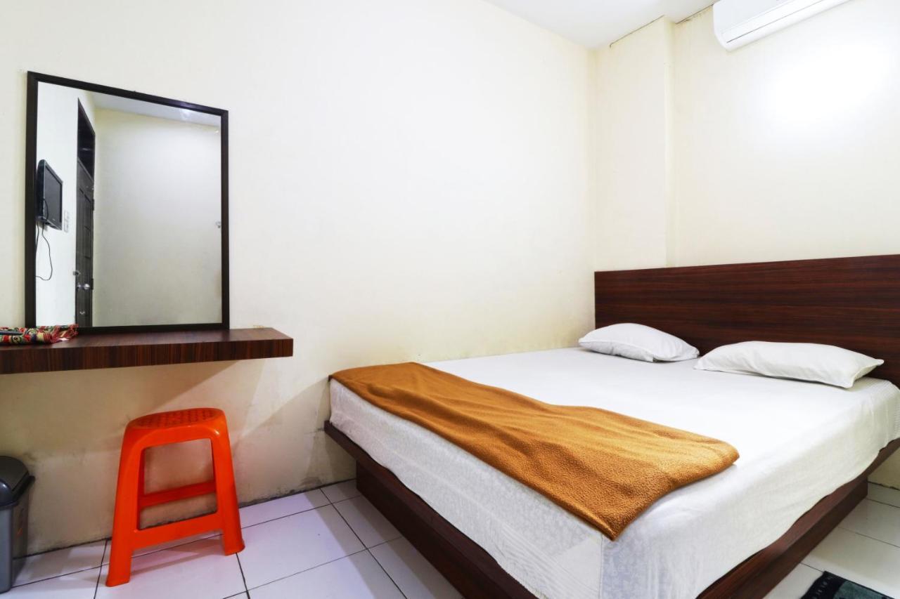 Guest House Taman Sari Syariah Pekanbaru Exterior photo