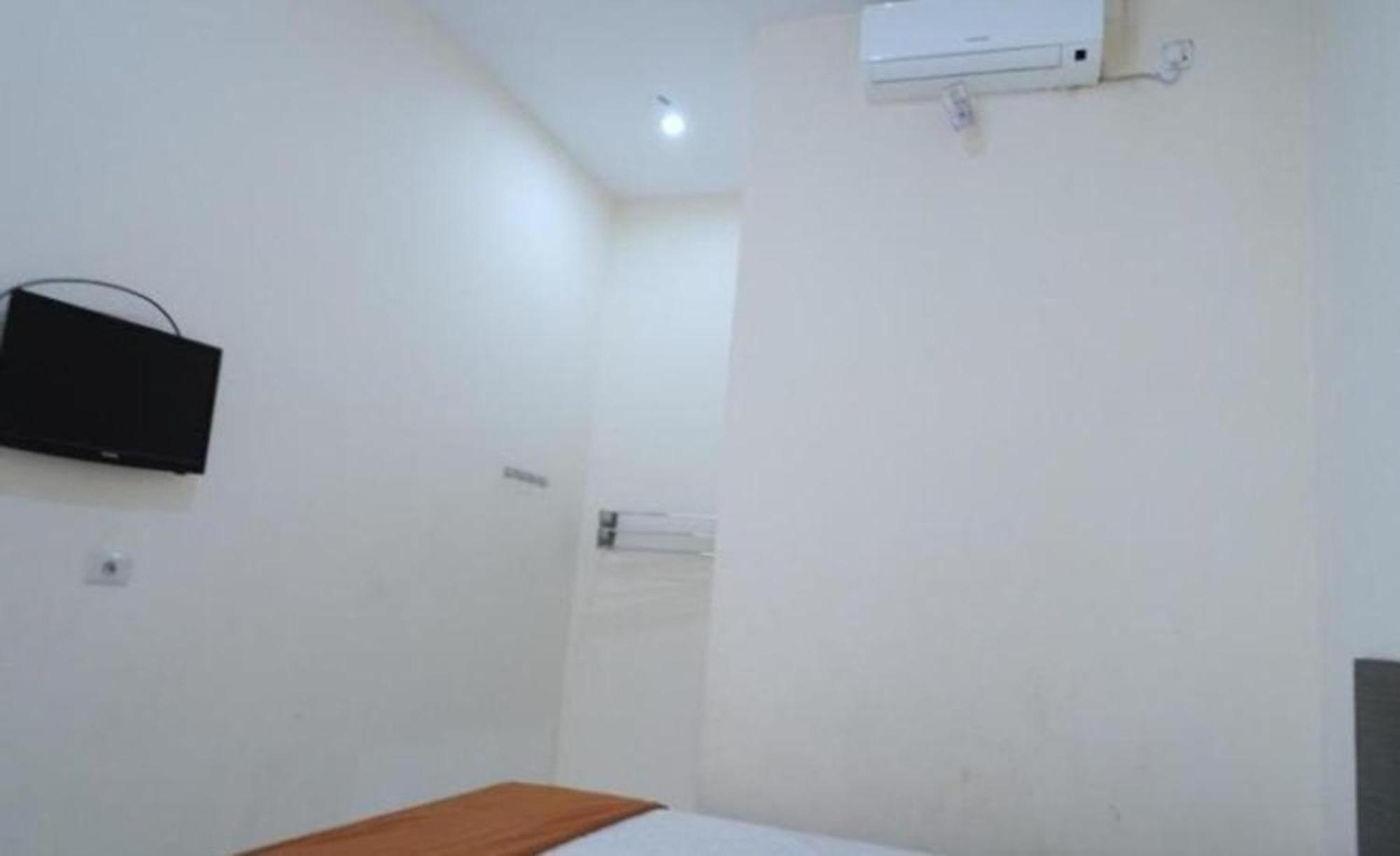 Guest House Taman Sari Syariah Pekanbaru Exterior photo