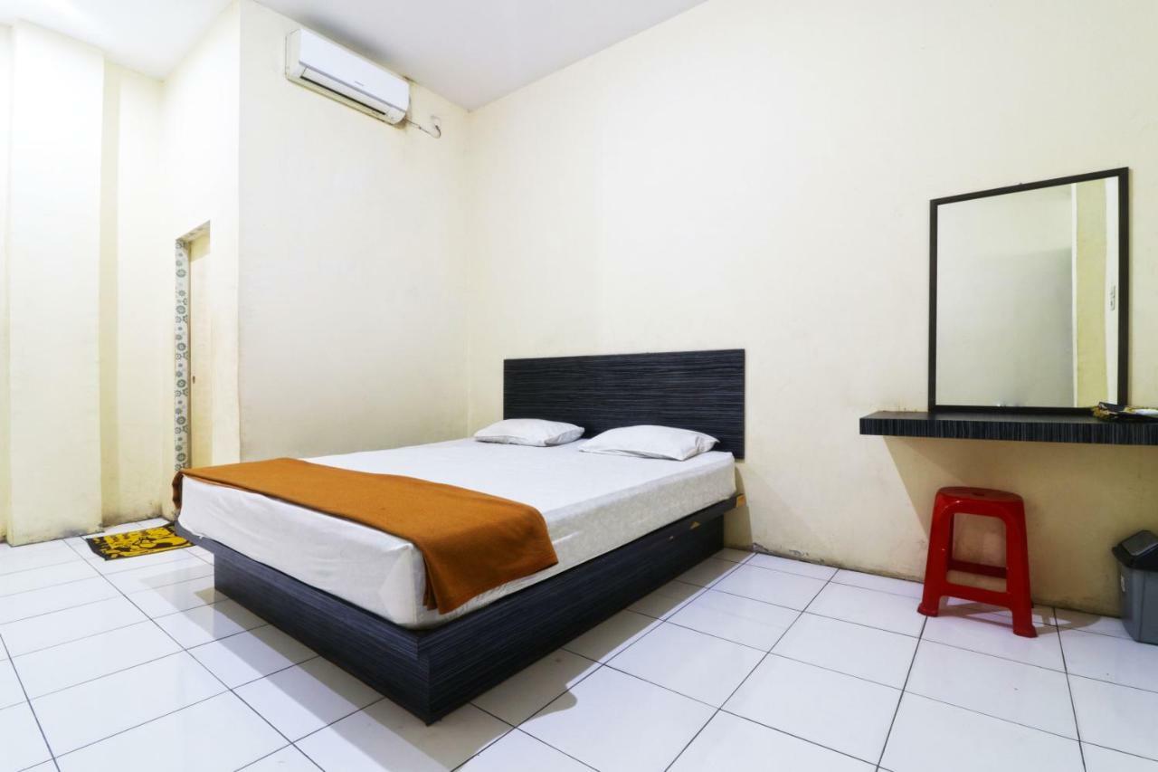 Guest House Taman Sari Syariah Pekanbaru Exterior photo